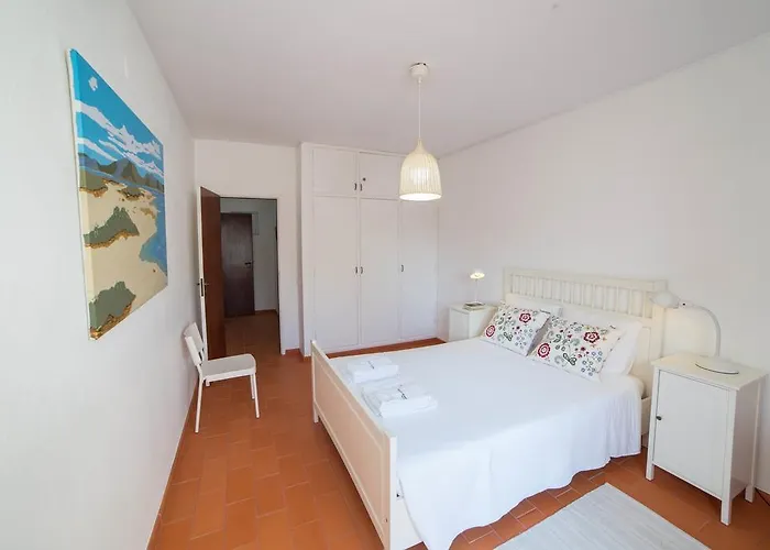 Flh Da House With Terrace Tatil Evi Luz